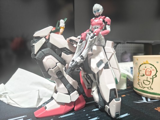 PG 1/60 机动战士高达SEED MBF-02+AQM/E+X01 空战嫣红强袭高达 ＆ FX-550 空中霸王