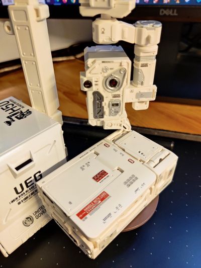 万能匣系列 流浪地球2 550C 与 550W