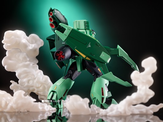 HG 1/144 玻利诺克·沙曼