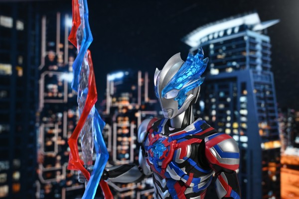 布鲁可积木人  奥特名鉴传奇版 布莱泽奥特曼 法多兰盔甲