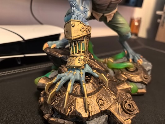 英雄联盟 双城之战 沃里克 1/7比例雕像