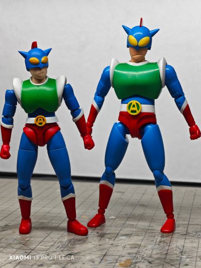 SMP Kit Makes Pose 蜡笔小新系列 动感超人