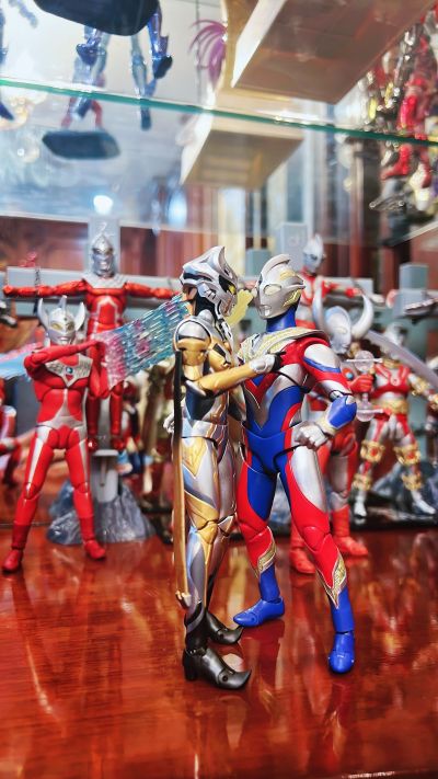 奥特曼55周年纪念雕像——奥特曼