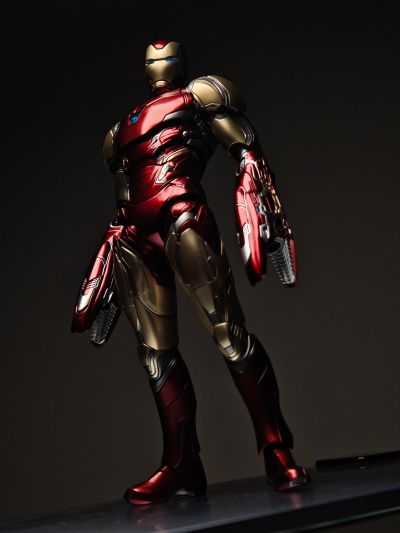 3Z0250 DLX 漫威无限传奇 钢铁侠 85号装甲