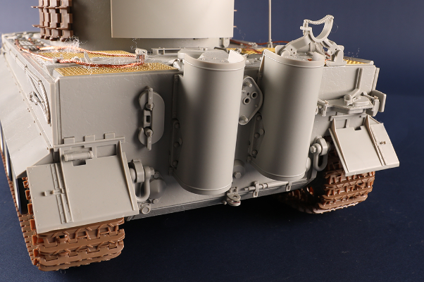 编号:00944 1/16 装甲车辆系列 德国虎1重型坦克-中期型