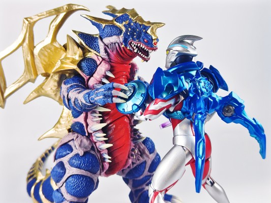 S.H.Figuarts 皓月装甲