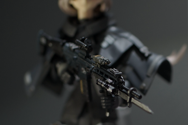 小军械库 LA076 20式突击步枪