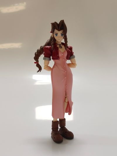 最终幻想7 BRING ARTS  爱丽丝·盖恩斯巴勒