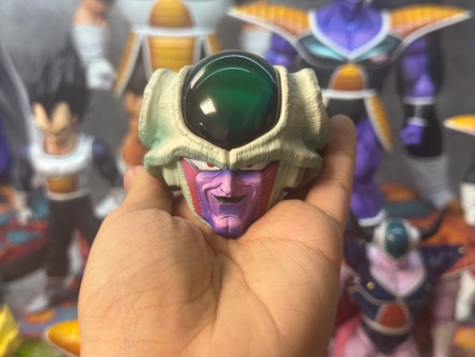 S.H.Figuarts  龙珠Z 库尔德王