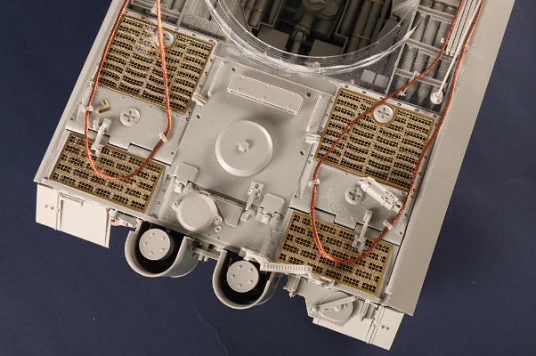 编号:00944 1/16 装甲车辆系列 德国虎1重型坦克-中期型