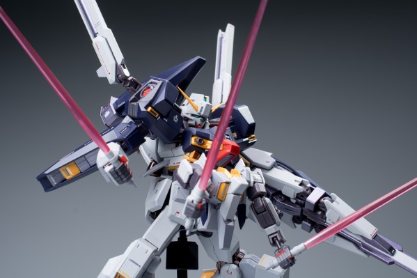 METAL ROBOT魂＜机动战士系列＞  TR-1高达[海瑟斯雷]