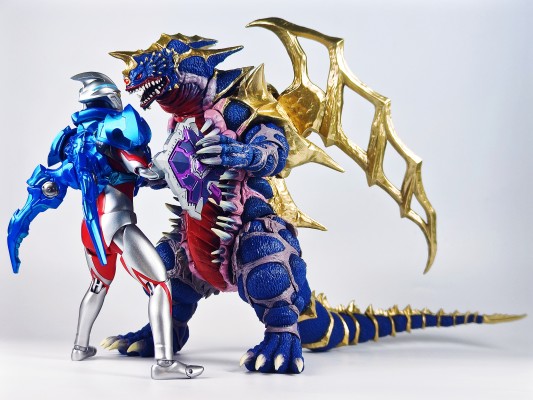 S.H.Figuarts 皓月装甲