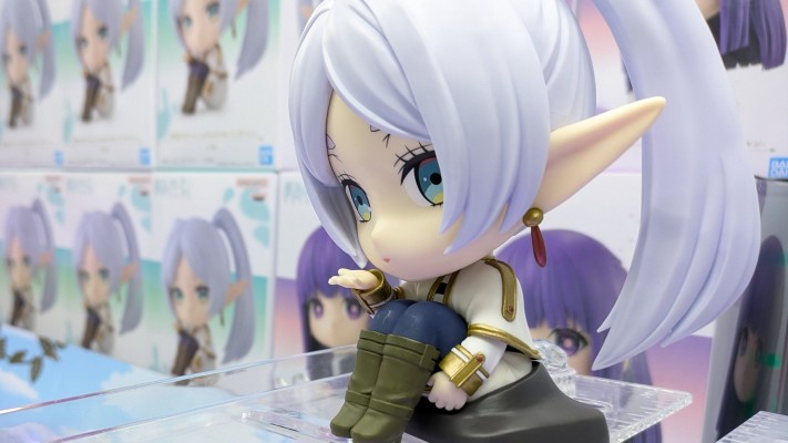 葬送的芙莉莲 坐姿人偶-芙莉莲-