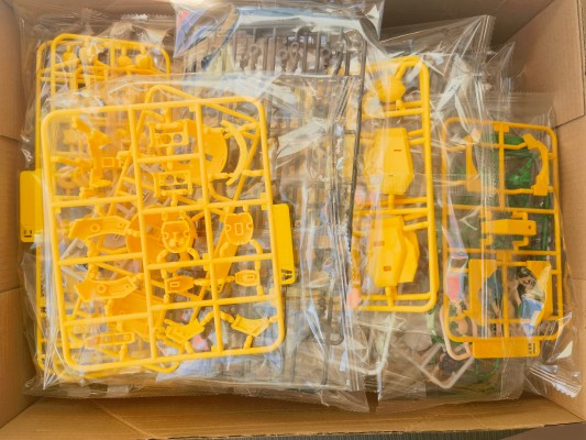 果宝特攻拼装机甲系列模型 菠萝战宝