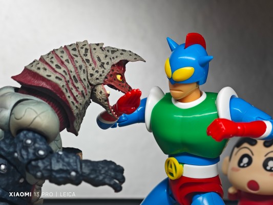 SMP Kit Makes Pose 蜡笔小新系列 动感超人