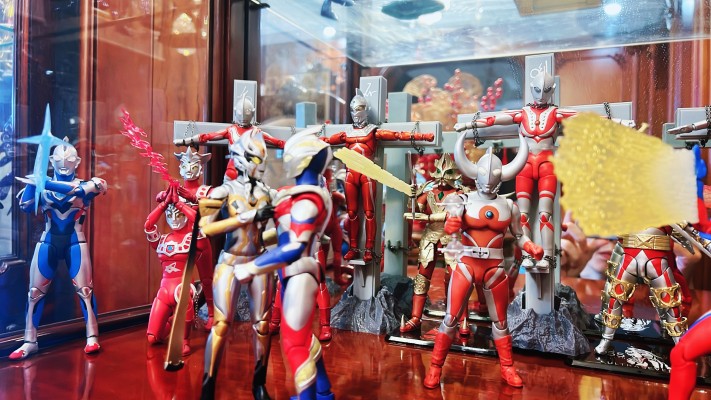 奥特曼55周年纪念雕像——奥特曼