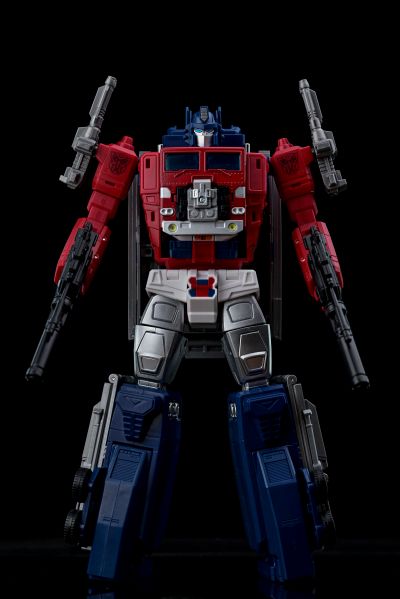 变形金刚大师级 合体系列 MPG-09 超级仁莱