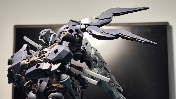 六角机牙 WEIRD TAILS 暗夜追踪者式样