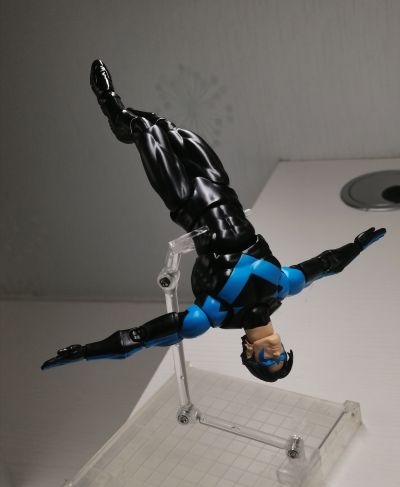 MAFEX No.126 MAFEX 蝙蝠侠“缄默”黑色Ver.