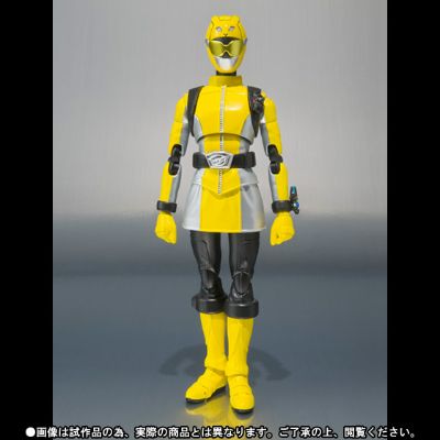 S.H.Figuarts 黄色捍卫者与兔田·蕾塔丝（暂译）