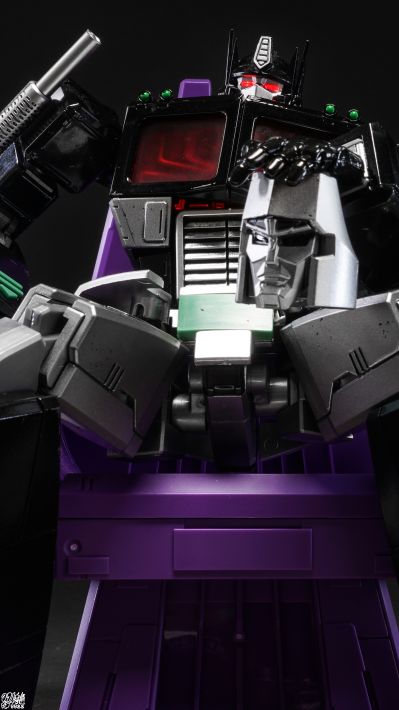 AMK PRO系列 变形金刚：G1 暗黑擎天柱 新涂装版