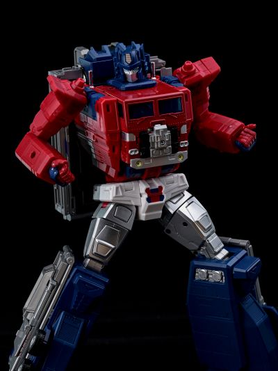 变形金刚大师级 合体系列 MPG-09 超级仁莱