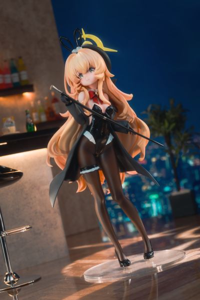 蔚蓝档案 笑脸教授