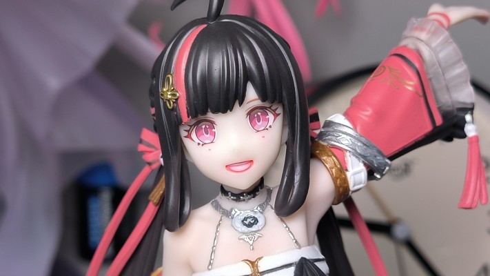 战双：帕弥什 泡面压人偶 -蒲牢·华钟 赤锦洄梦-