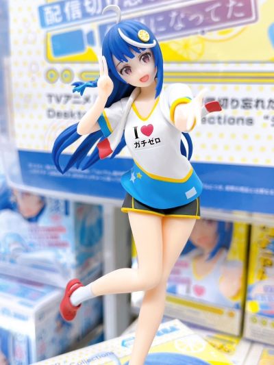 身为VTuber的我因为忘记关台而成了传说动画版 Desktop×Decorate Collections“小咻瓦”