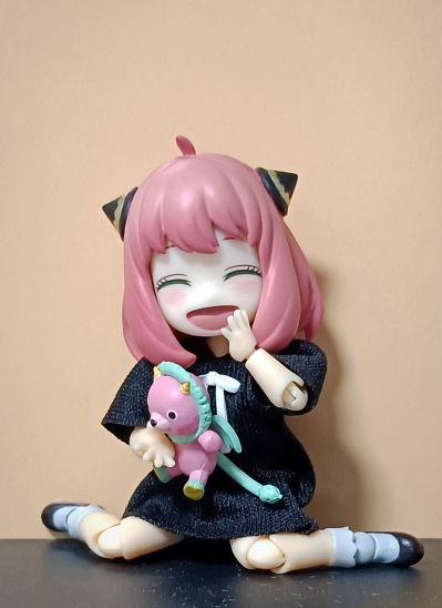 S.H.Figuarts 阿尼亚·福杰 -便装版本-