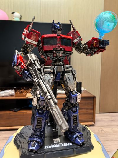 3Z0930 DLX 大黄蜂 擎天柱 塞伯坦模式