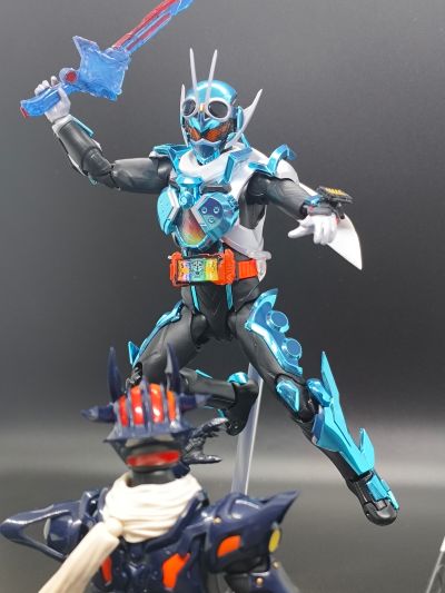 S.H.Figuarts 假面骑士多雷德零式