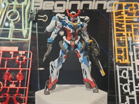 HG 1/144 夸克斯高达