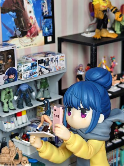 摇曳露营△ 志摩凛 买下去了