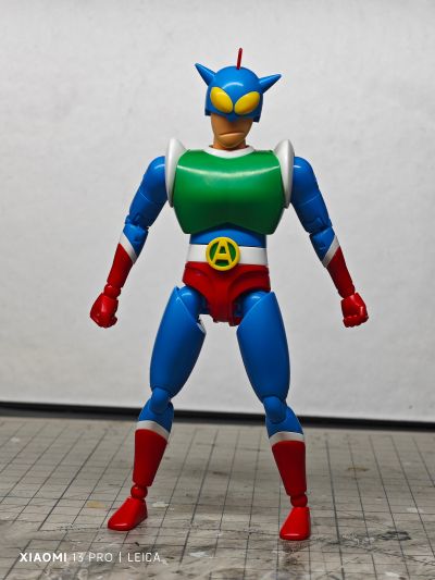 SMP Kit Makes Pose 蜡笔小新系列 动感超人