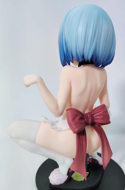 粗俗女仆 瑠璃香