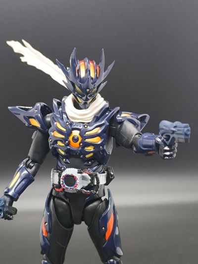 S.H.Figuarts 假面骑士多雷德零式