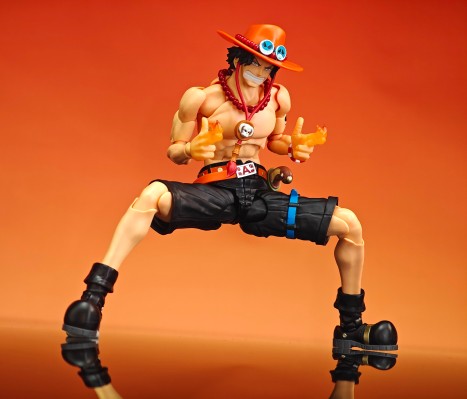 S.H.Figuarts 波特夹斯·D·艾斯 -火拳-