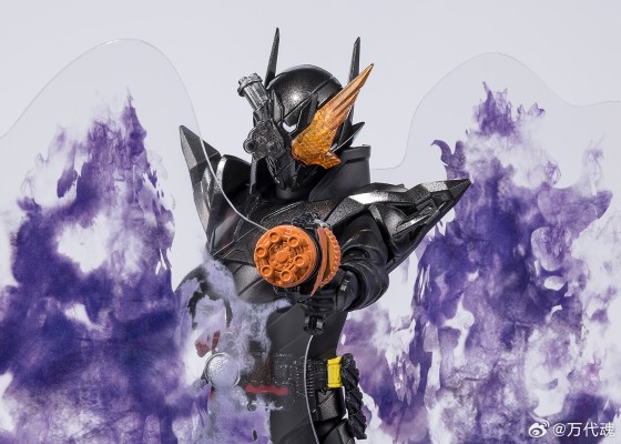 S.H.Figuarts 假面骑士创骑 兔子坦克危险形态 平成世代版