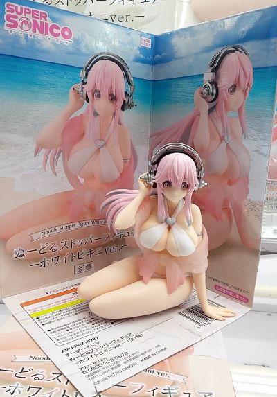 压泡面 超级索尼子 白色比基尼