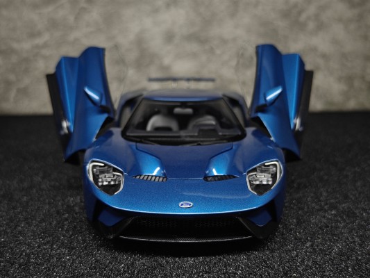 1/18 福特 GT 2017 白色