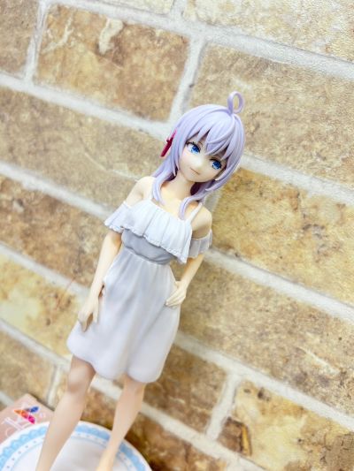 不时用俄语小声说真心话的邻桌艾莉同学动画版 Luminasta “艾莉”连衣裙