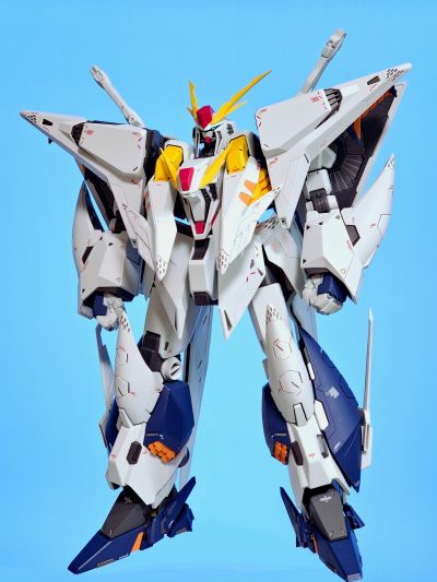 ROBOT魂(Ka版)＜机动战士系列＞ RX-105 Ξ高达（机动战士高达：闪光的哈萨维版）