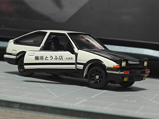 Dream Tomica 头文字（イニシャル）D AE86 Treno
