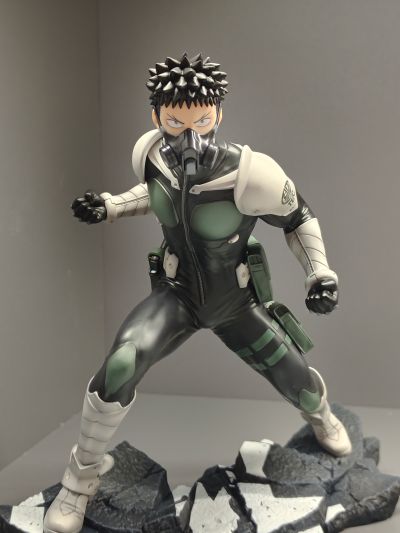 ARTFX J  怪兽8号 日比野卡夫卡