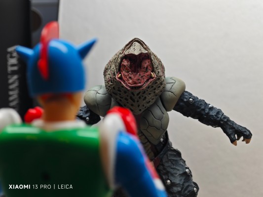 SMP Kit Makes Pose 蜡笔小新系列 动感超人