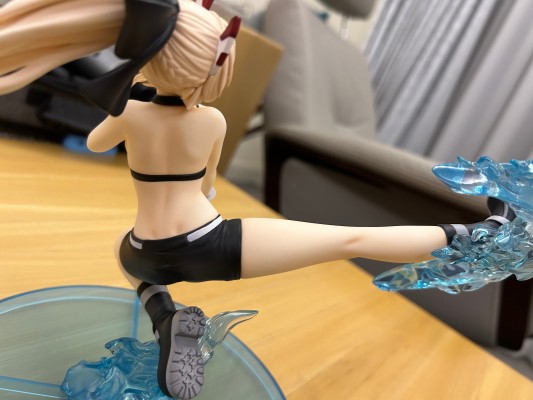 碧蓝航线 绫波 跃动飞踢！