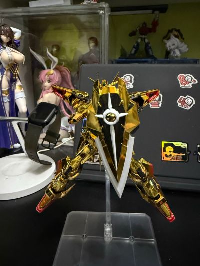 RG 1/144  拂晓高达（大鹫装备）