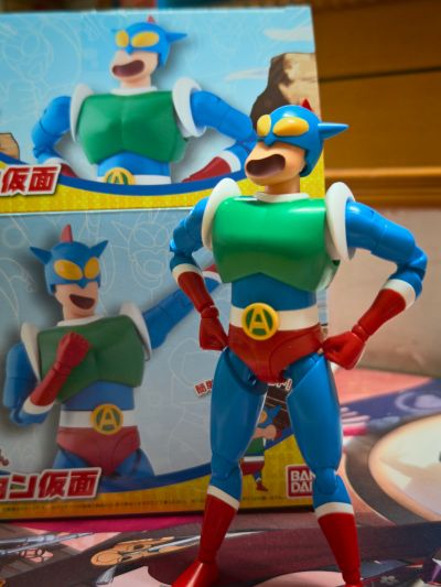 SMP Kit Makes Pose 蜡笔小新系列 动感超人