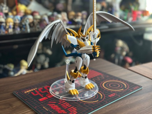 S.H.Figuarts 帝皇龙兽（圣骑士形态）